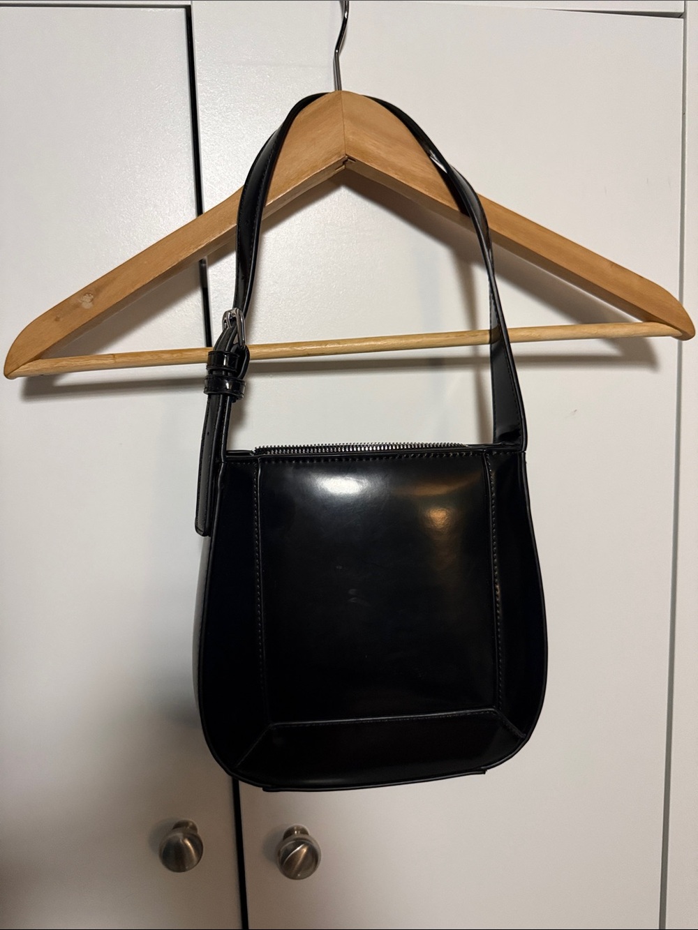 Zara Black Glossy Leather Shoulder Bag
